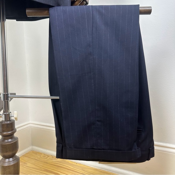 Vintage Chaps Navy Pin-Striped Wool 2-Button 2-Piece Suit Sz 44R - Picture 3 of 15